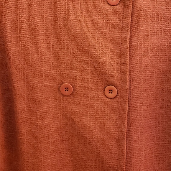 Coat made in CANADA. - Picture 8 of 8